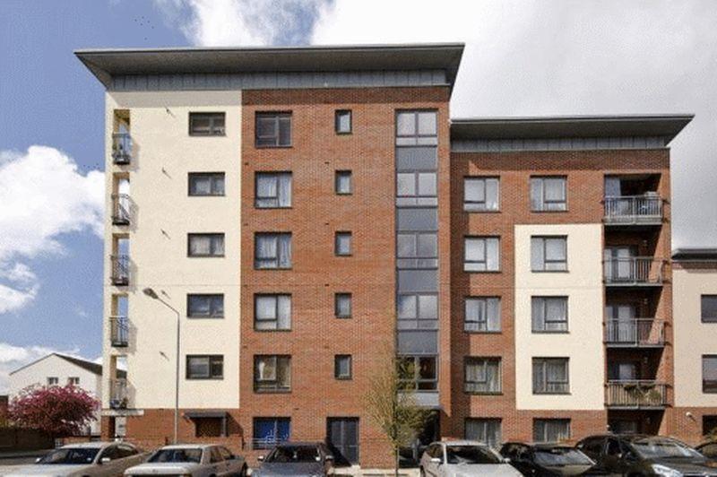 Buy or rent a property | Wattsdown Close, London E13 0NY