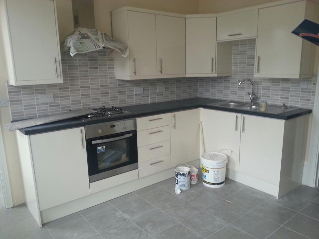 Buy or rent a property | Plashet Road, London E13 0PU
