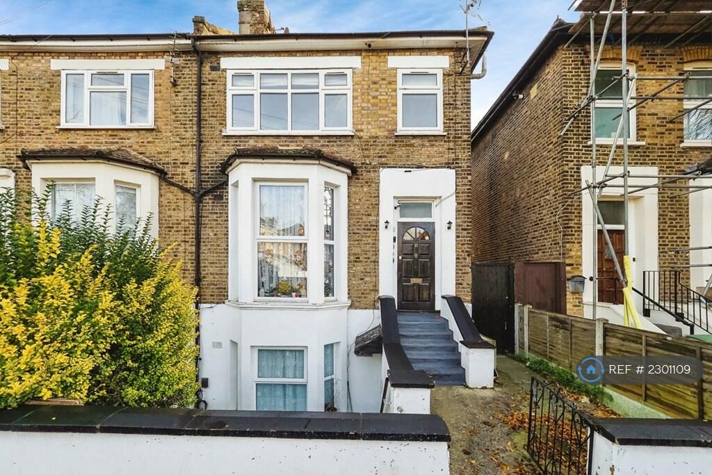Buy or rent a property | Selwyn Road, London E13 0PY
