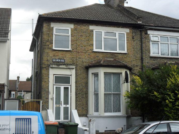 Buy or rent a property | Selwyn Road, London E13 0PY