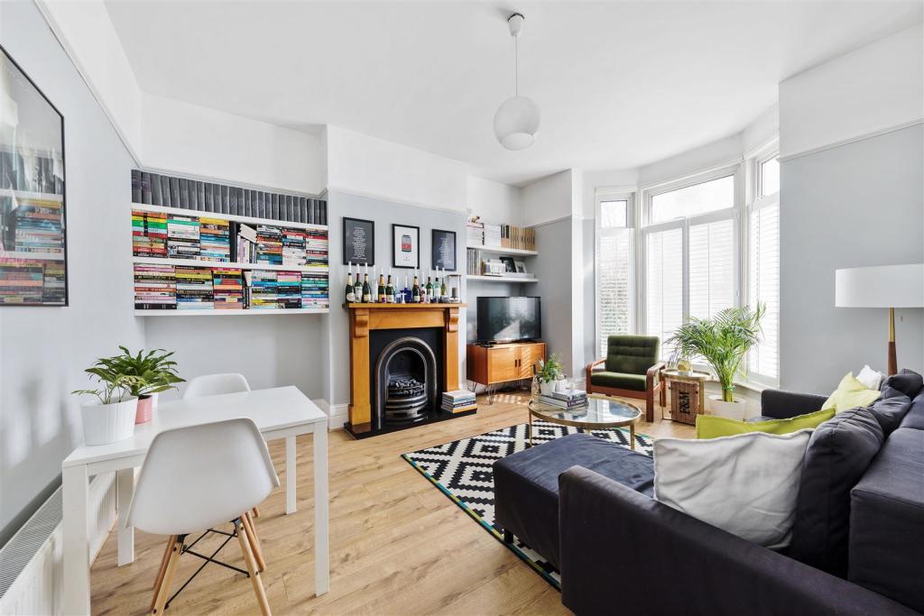 Buy or rent a property | Selwyn Road, London E13 0PY