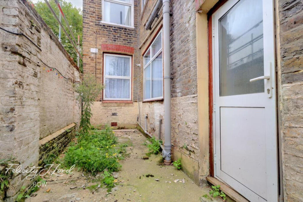Buy or rent a property | Claude Road, London E13 0QB