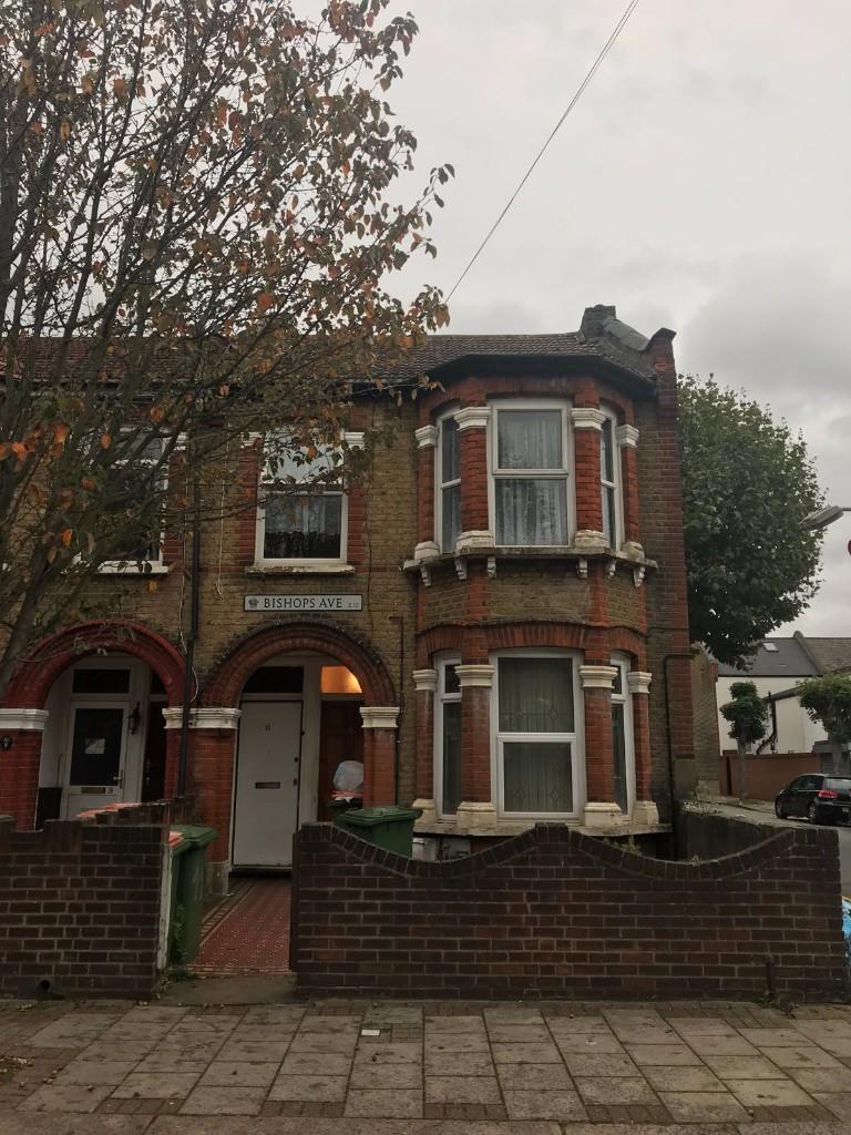 Buy or rent a property | Bishops Avenue, London E13 0RB