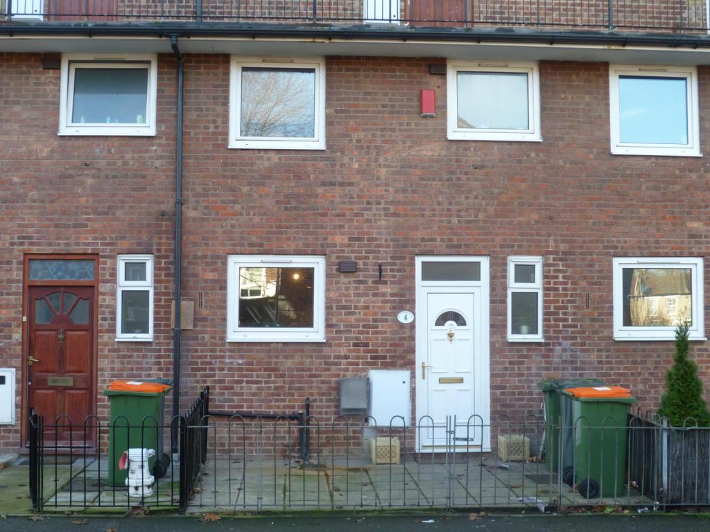 Buy or rent a property | Chenappa Close, London E13 8DZ