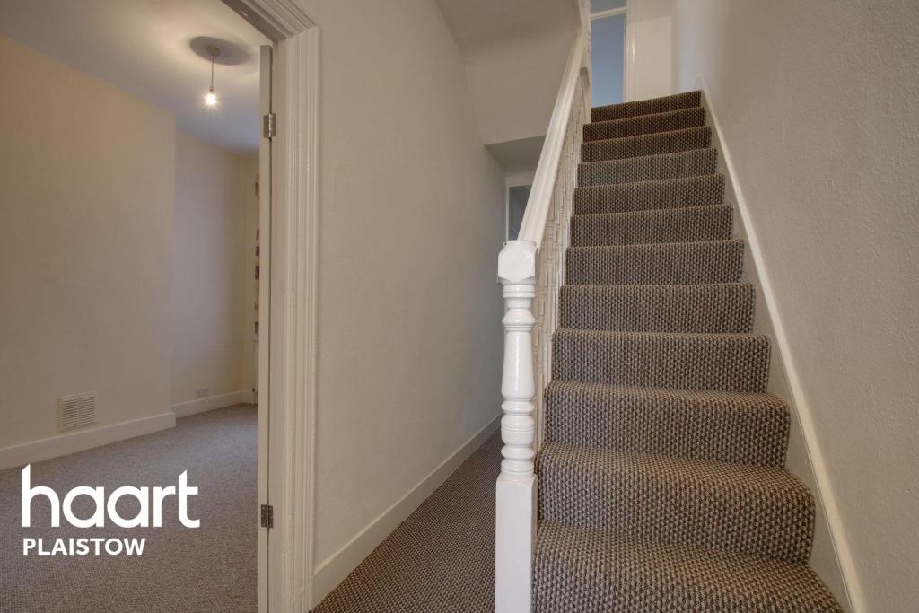 Buy or rent a property | Cumberland Road, London E13 8LH