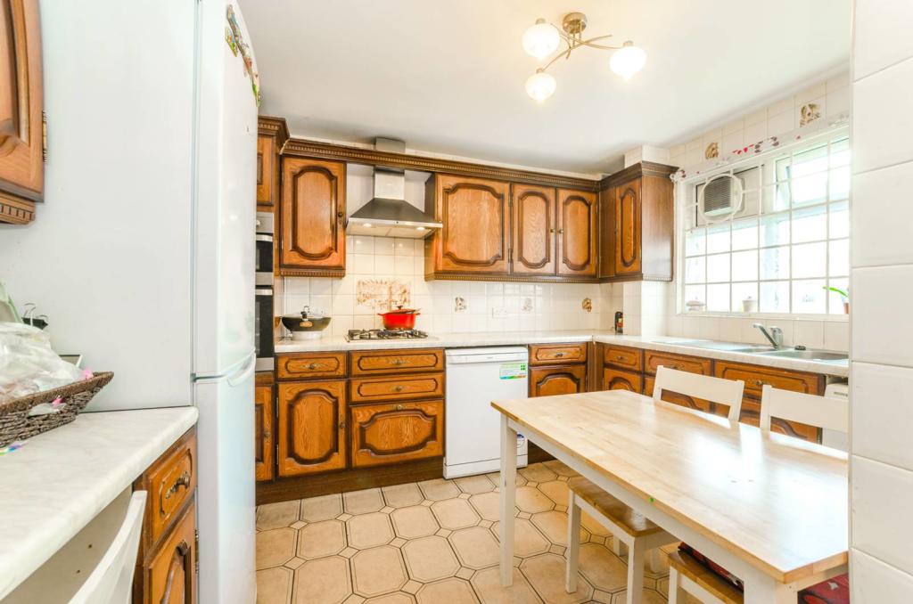 Buy or rent a property | Surrey Street, London E13 8RN