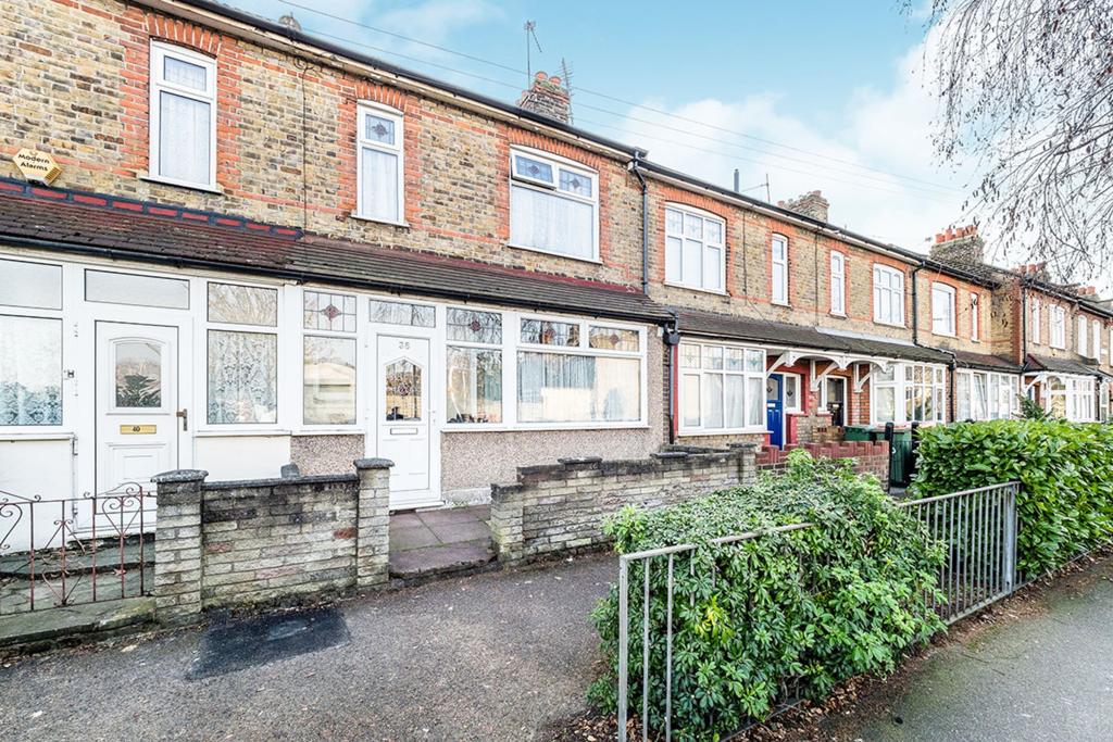 Buy or rent a property | Glen Road, London E13 8RU