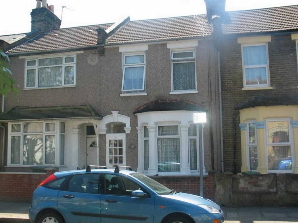 Buy or rent a property | Glasgow Road, London E13 9HP