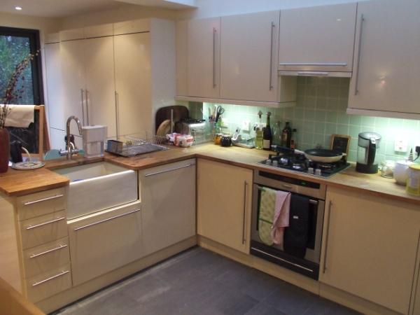 Buy or rent a property | Tweedmouth Road, London E13 9HT