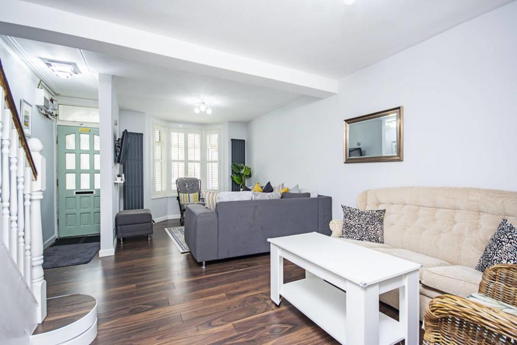 Buy or rent a property | Waghorn Road, London E13 9JQ