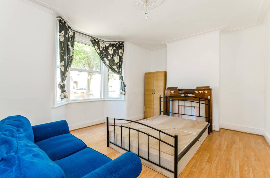 Buy or rent a property | Kingsland Road, London E13 9NU