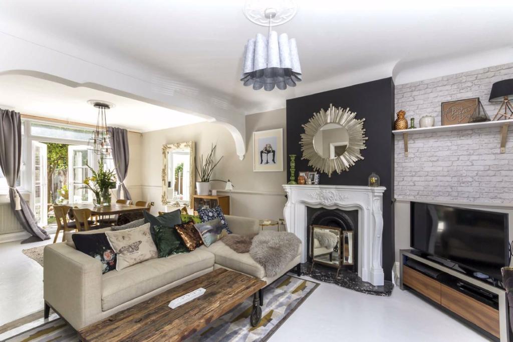 Buy or rent a property | Colegrave Road, London E15 1ED