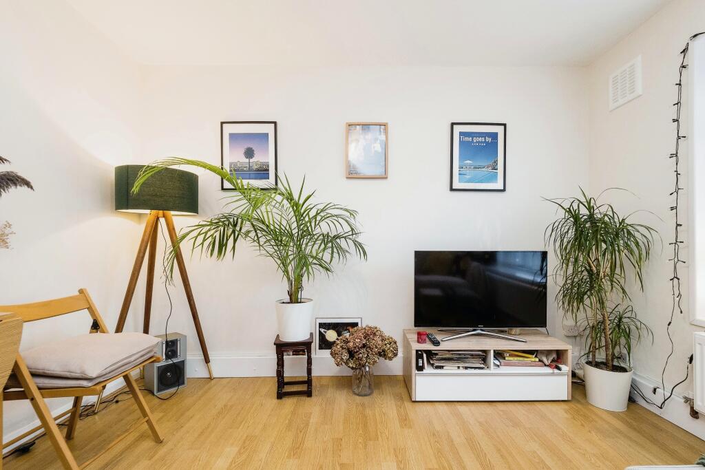 Buy or rent a property | Leytonstone Road, London E15 1LH