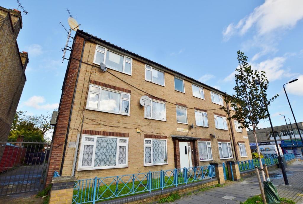 Buy or rent a property | Chobham Road, London E15 1LU