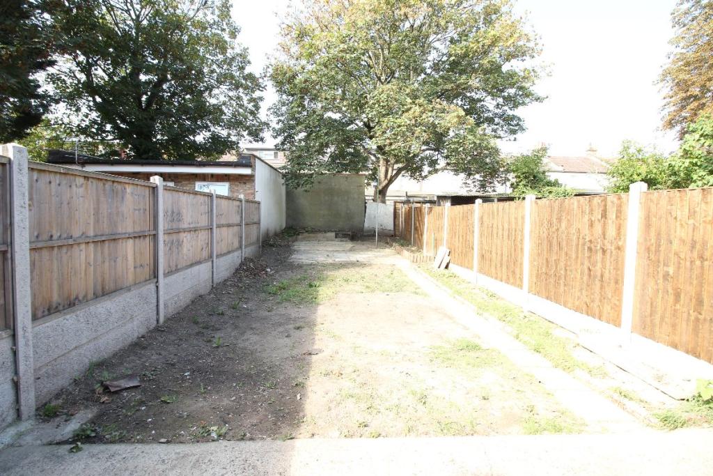 Buy or rent a property | Brydges Road, London E15 1NA