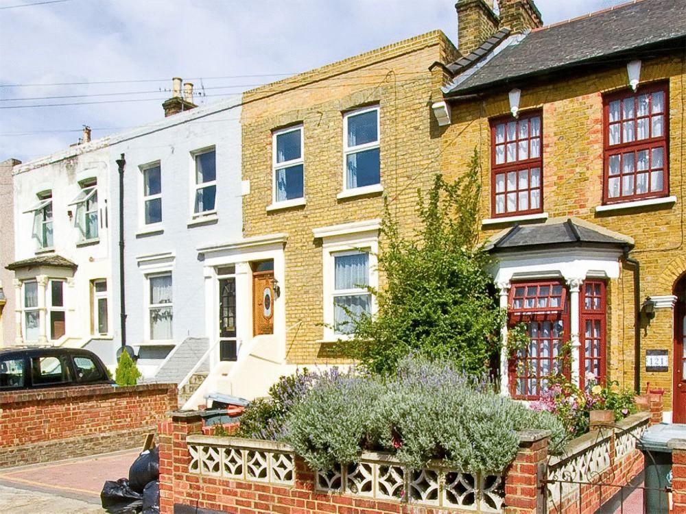 Buy or rent a property | Gurney Road, London E15 1SL