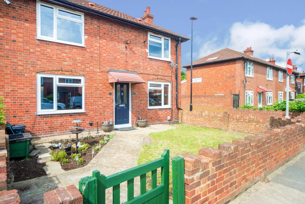 Buy or rent a property | Gainsborough Road, London E15 3AG
