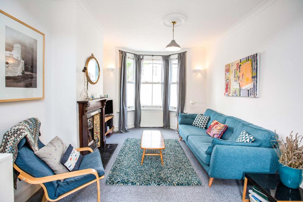 Buy or rent a property | Meath Road, London E15 3DS