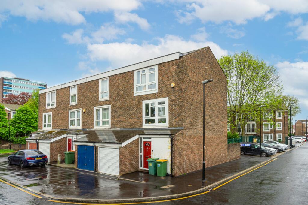 Buy or rent a property | Bettons Park, London E15 3JW