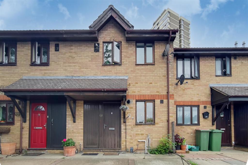 Buy or rent a property | Hubbard Street, London E15 3NH