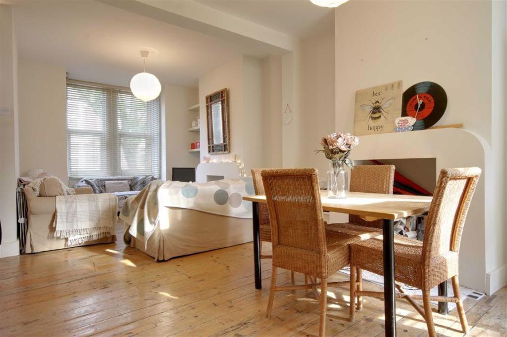Buy or rent a property | Geere Road, London E15 3PN