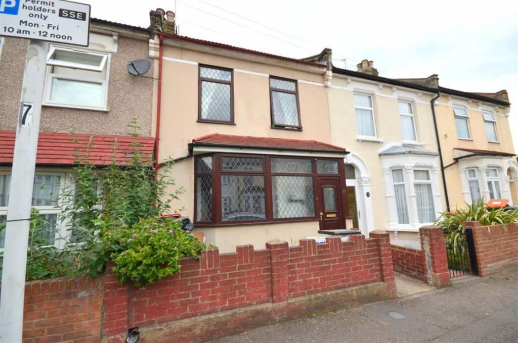 Buy or rent a property | Evesham Road, London E15 4AL