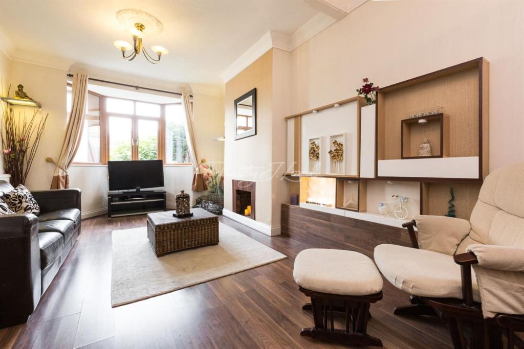 Buy or rent a property | Evesham Road, London E15 4AL