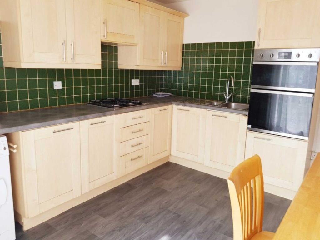 Buy or rent a property | Devenay Road, London E15 4AY
