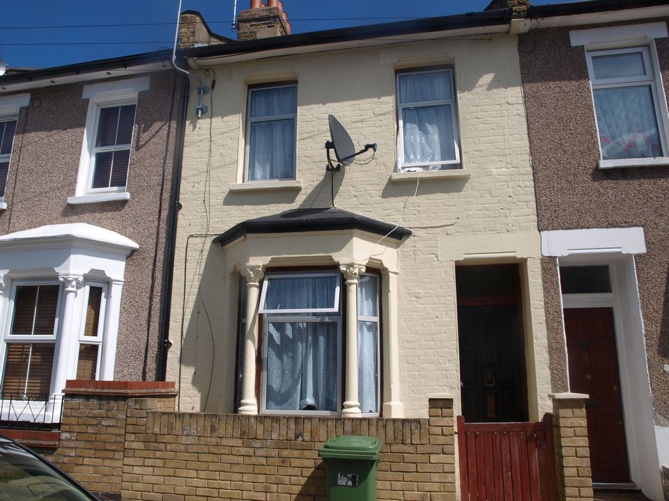 Buy or rent a property | Glenavon Road, London E15 4DE