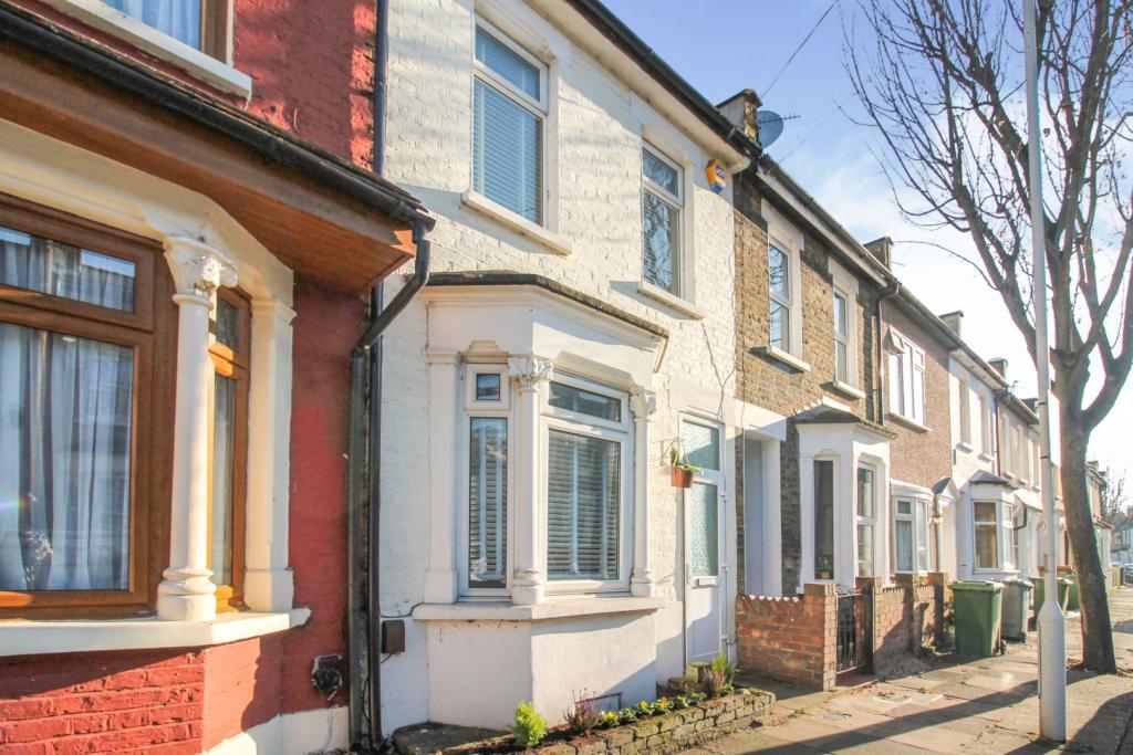 Buy or rent a property | Vernon Road, London E15 4DQ