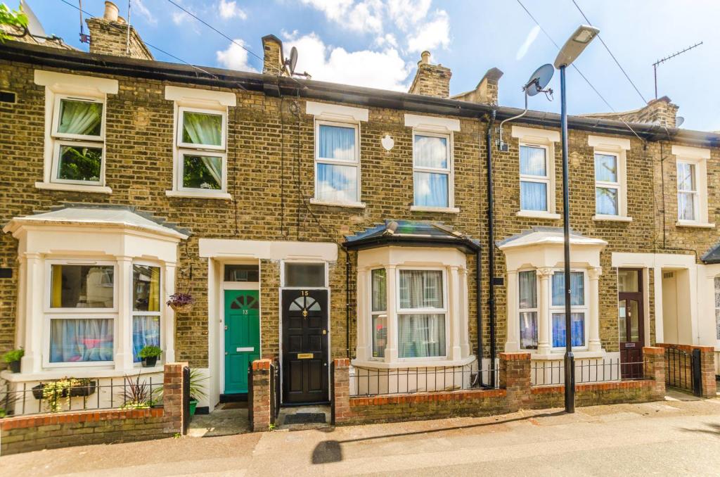 Buy or rent a property | Tavistock Road, London E15 4ER