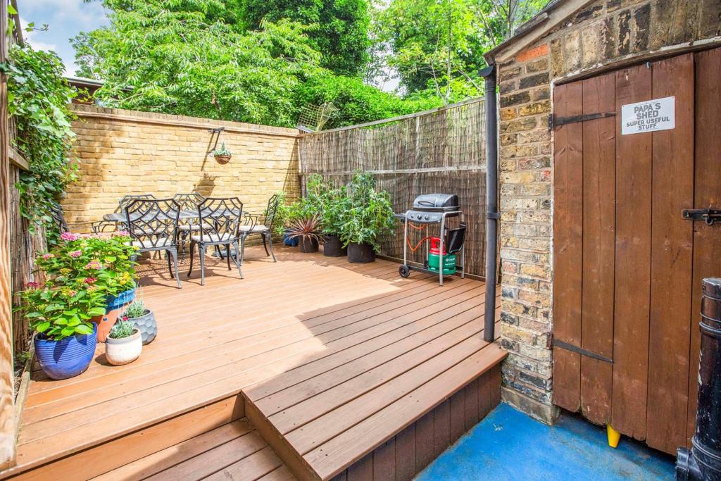 Buy or rent a property | Worland Road, London E15 4EY