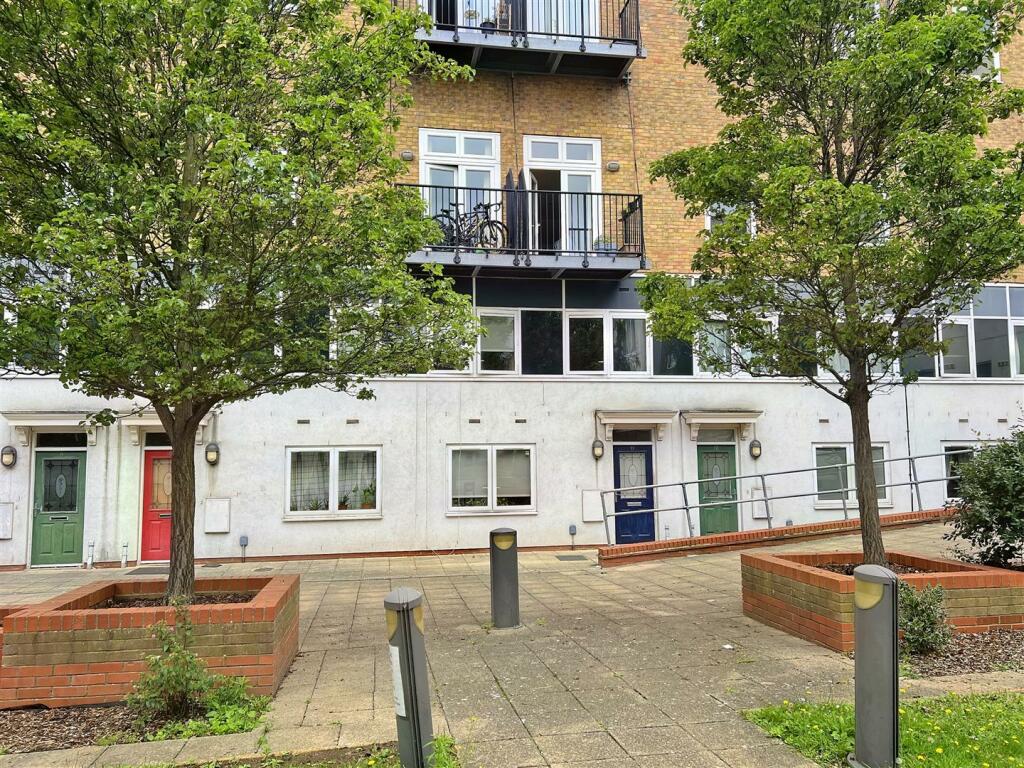 Buy or rent a property | Onyx Mews, London E15 4HU