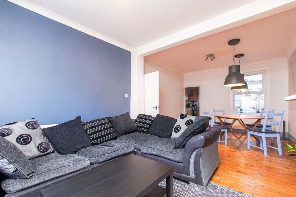 Buy or rent a property | Torrens Road, London E15 4NA