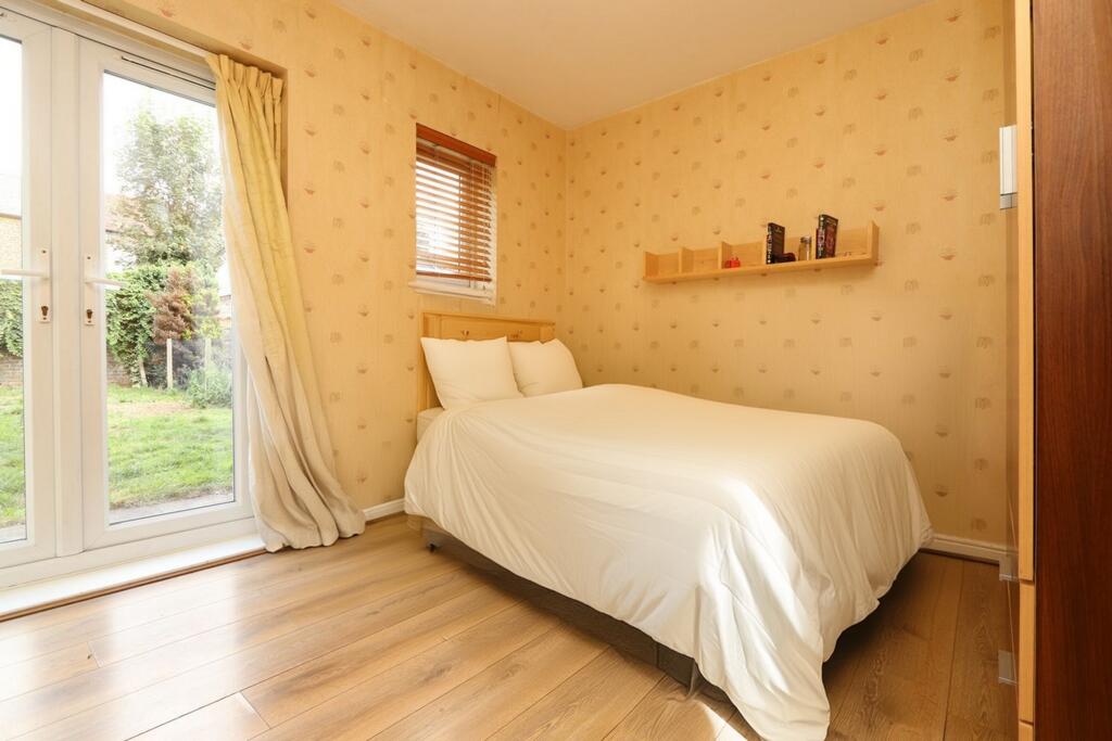 Buy or rent a property | Flint Close, London E15 4QP