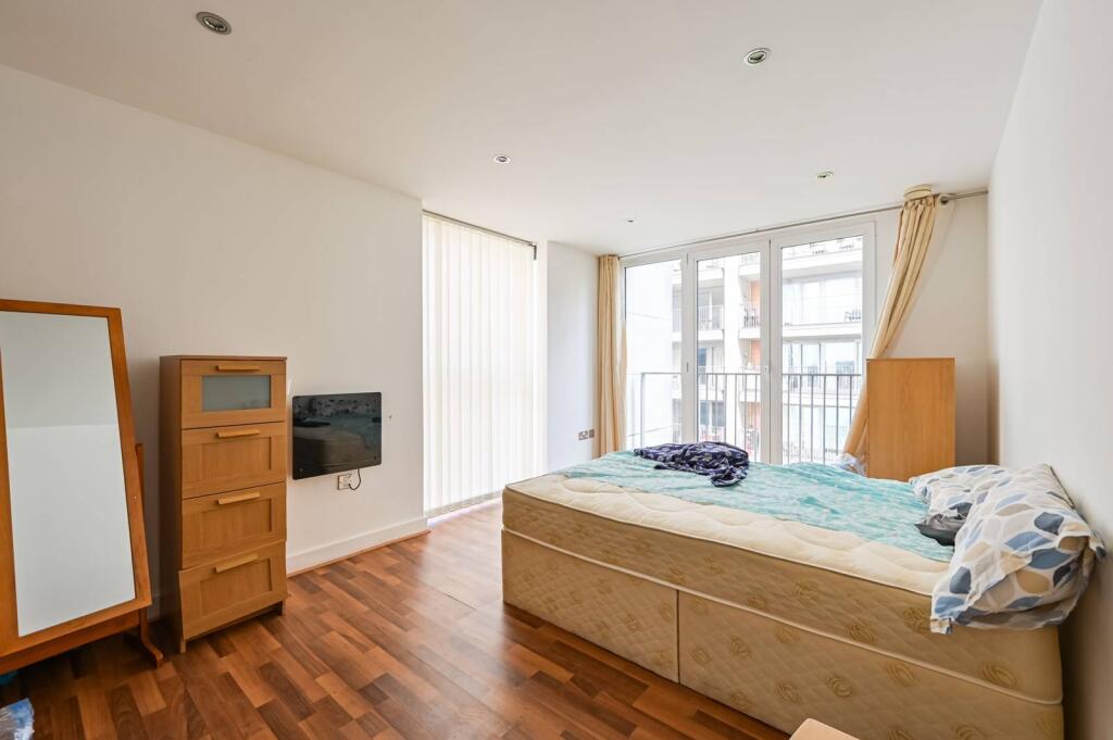 Buy or rent a property | Western Gateway, London E16 1AR