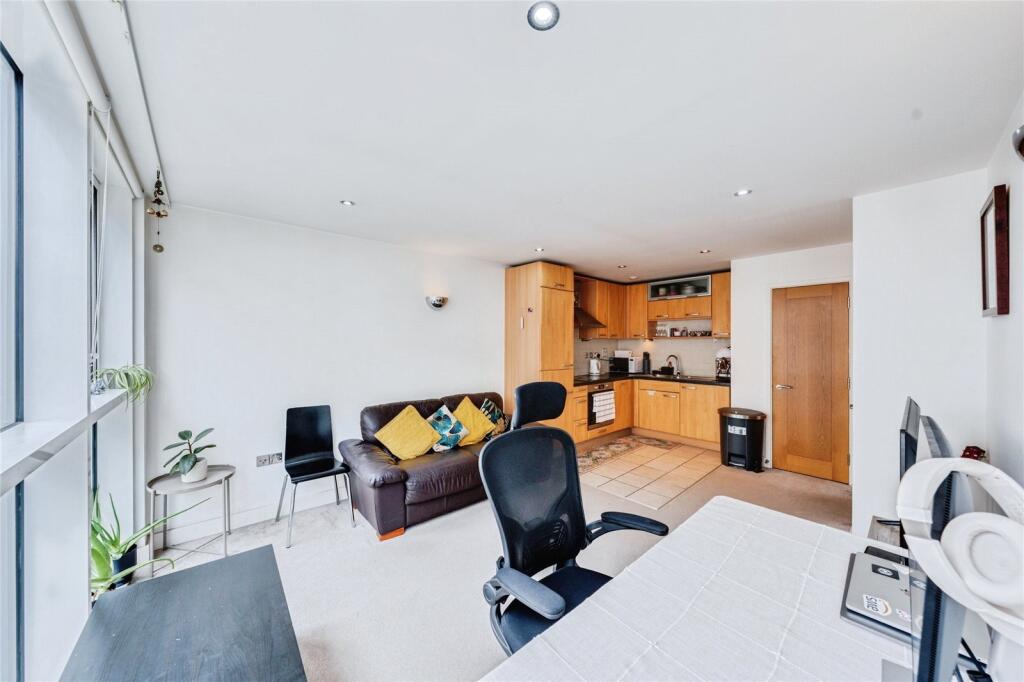 Buy or rent a property | Western Gateway, London E16 1AR