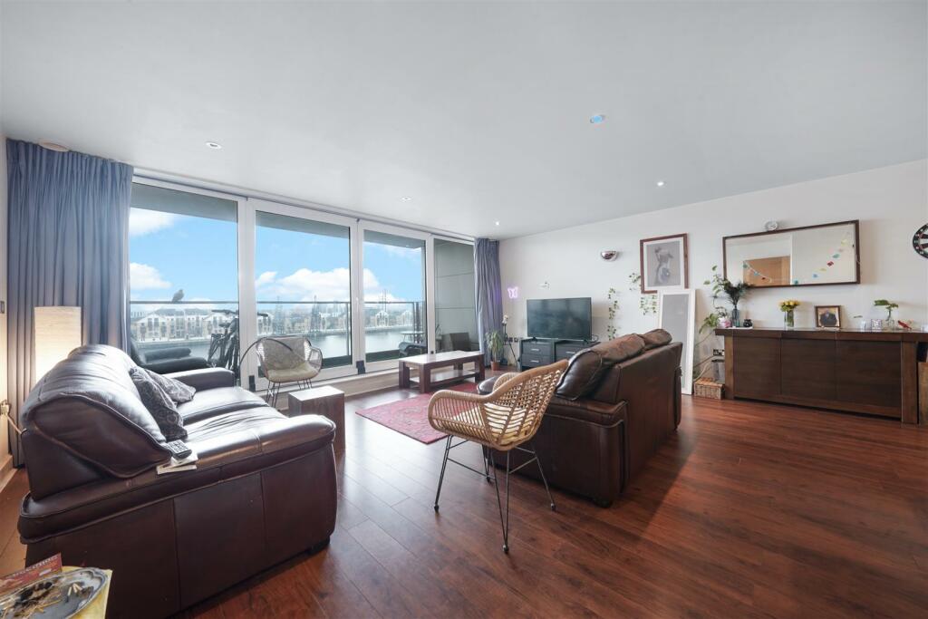 Buy or rent a property | Western Gateway, London E16 1AR