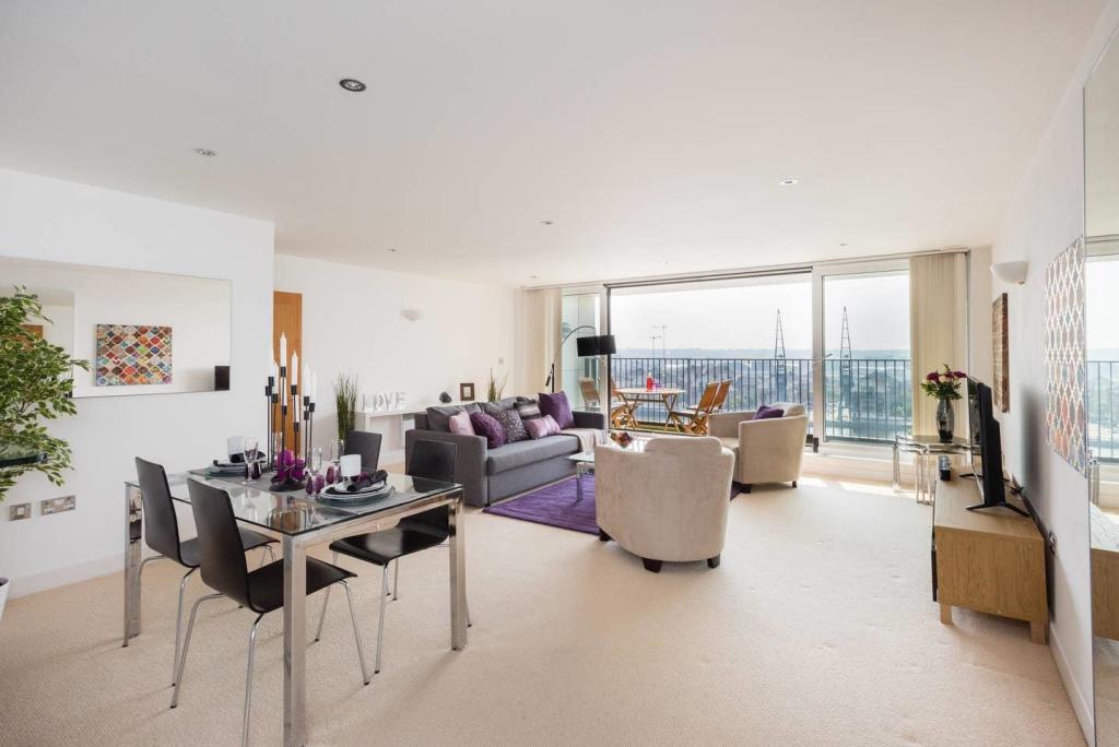 Buy or rent a property | Western Gateway, London E16 1AR