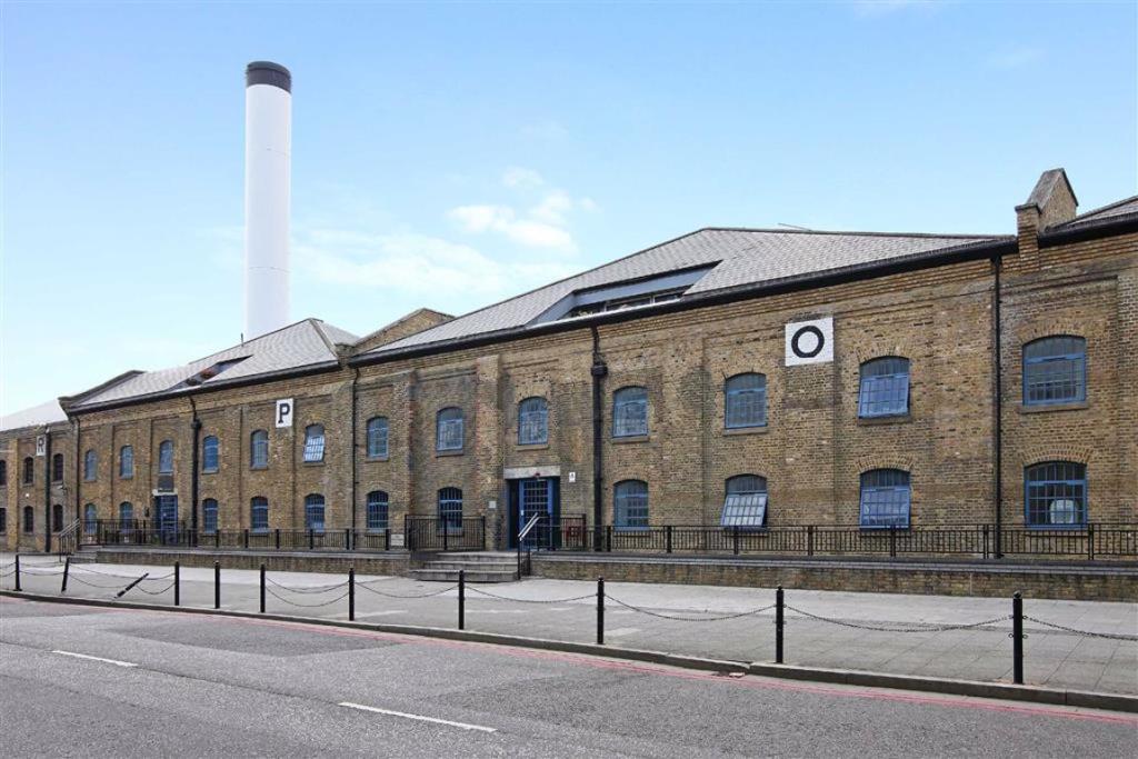 Buy or rent a property | Western Gateway, London E16 1BA