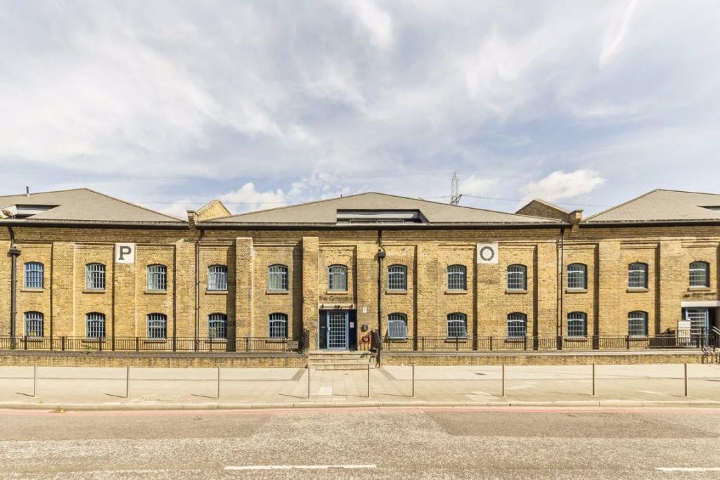 Buy or rent a property | Western Gateway, London E16 1BA