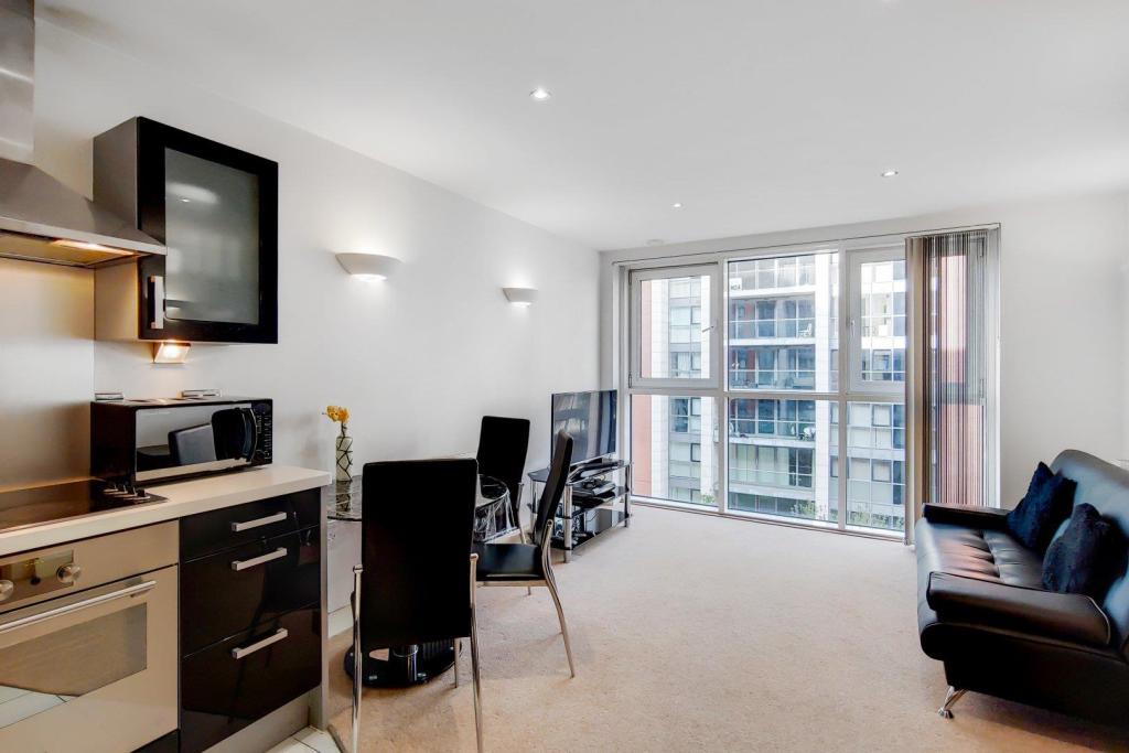 Buy or rent a property | Western Gateway, London E16 1BT