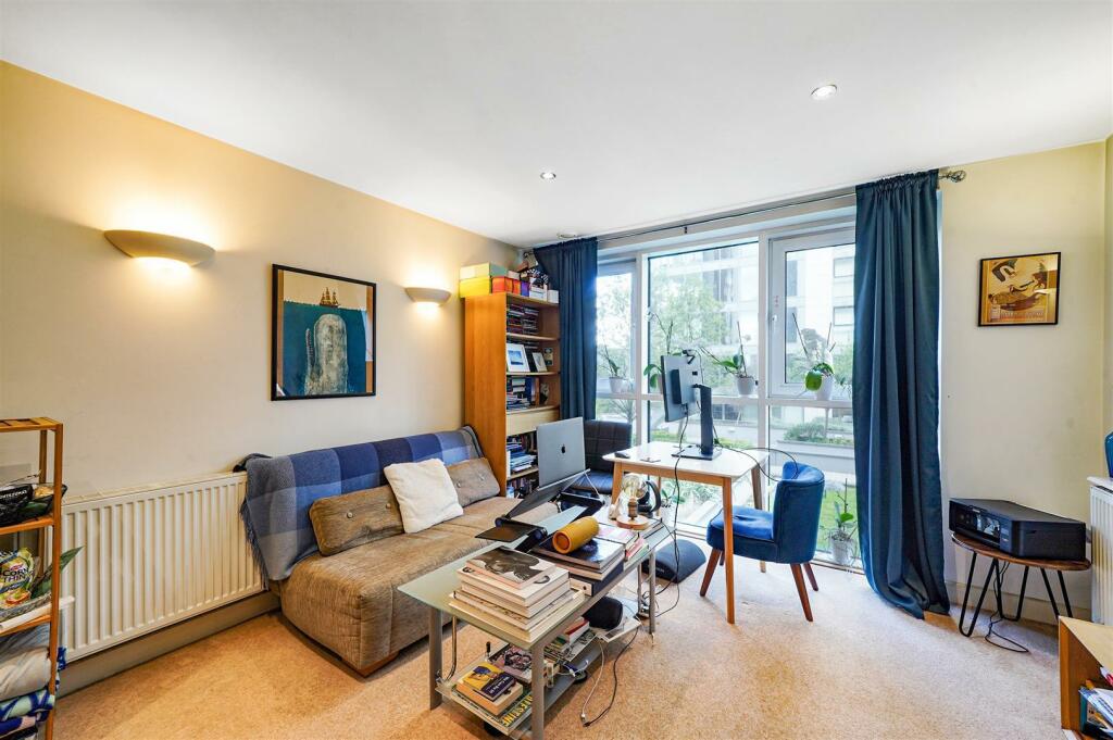 Buy or rent a property | Western Gateway, London E16 1BU