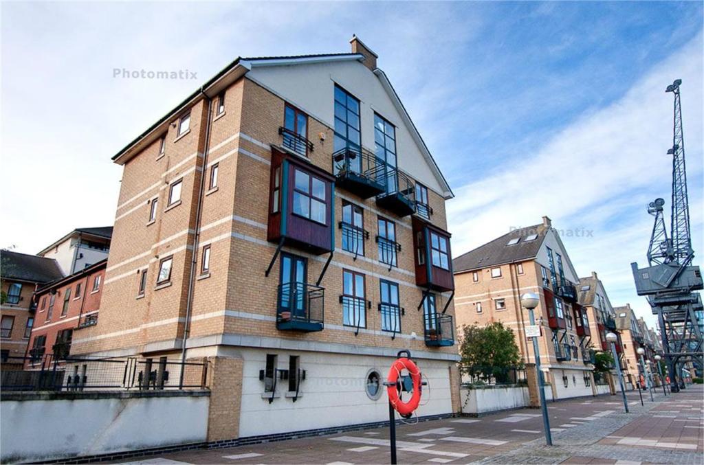 Buy or rent a property | De Quincey Mews, London E16 1SU