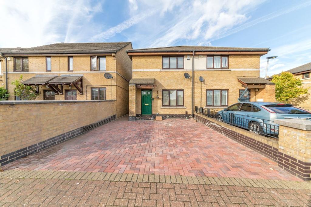 Buy or rent a property | Evelyn Road, London E16 1TU