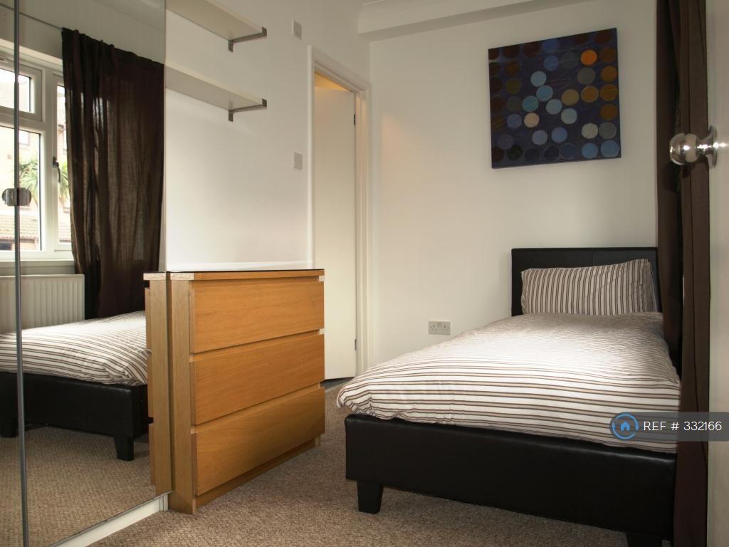 Buy or rent a property | Mill Road, London E16 2BE