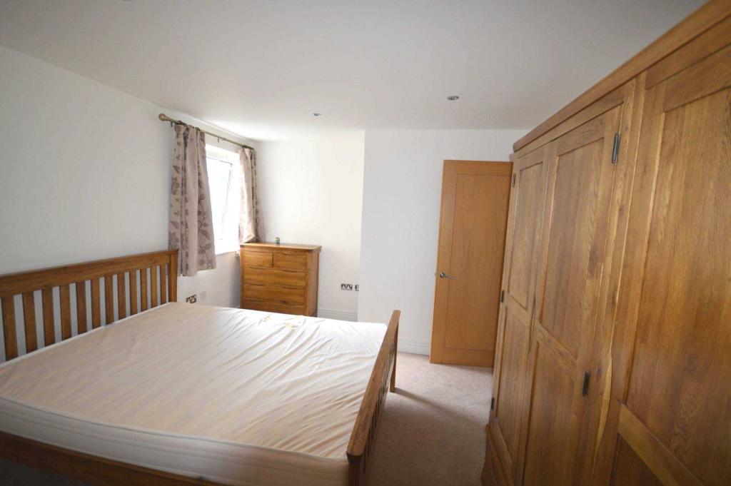 Buy or rent a property | Wards Wharf Approach, London E16 2EY