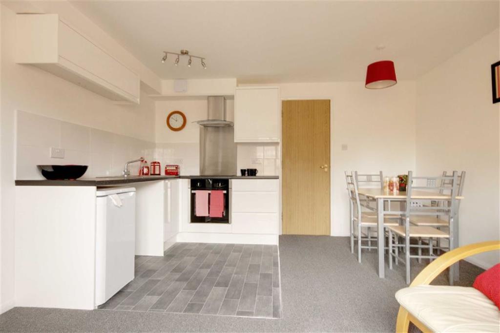 Buy or rent a property | Newland Street, London E16 2HN