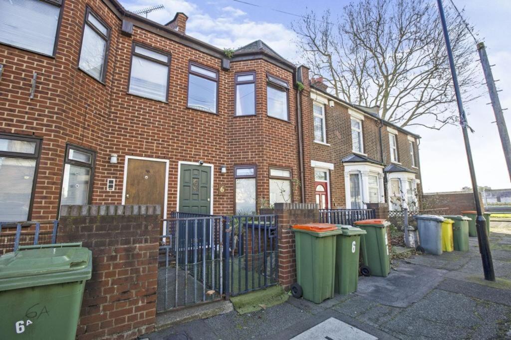 Buy or rent a property | Kennard Street, London E16 2HR