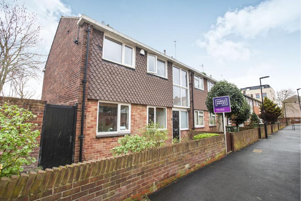 Buy or rent a property | Albert Walk, London E16 2NL